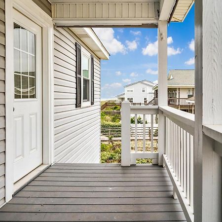 Vila Ocean Daze - Sleeps 22, Direct Oceanfront, Renovated May 2022 Holden Beach Exteriér fotografie