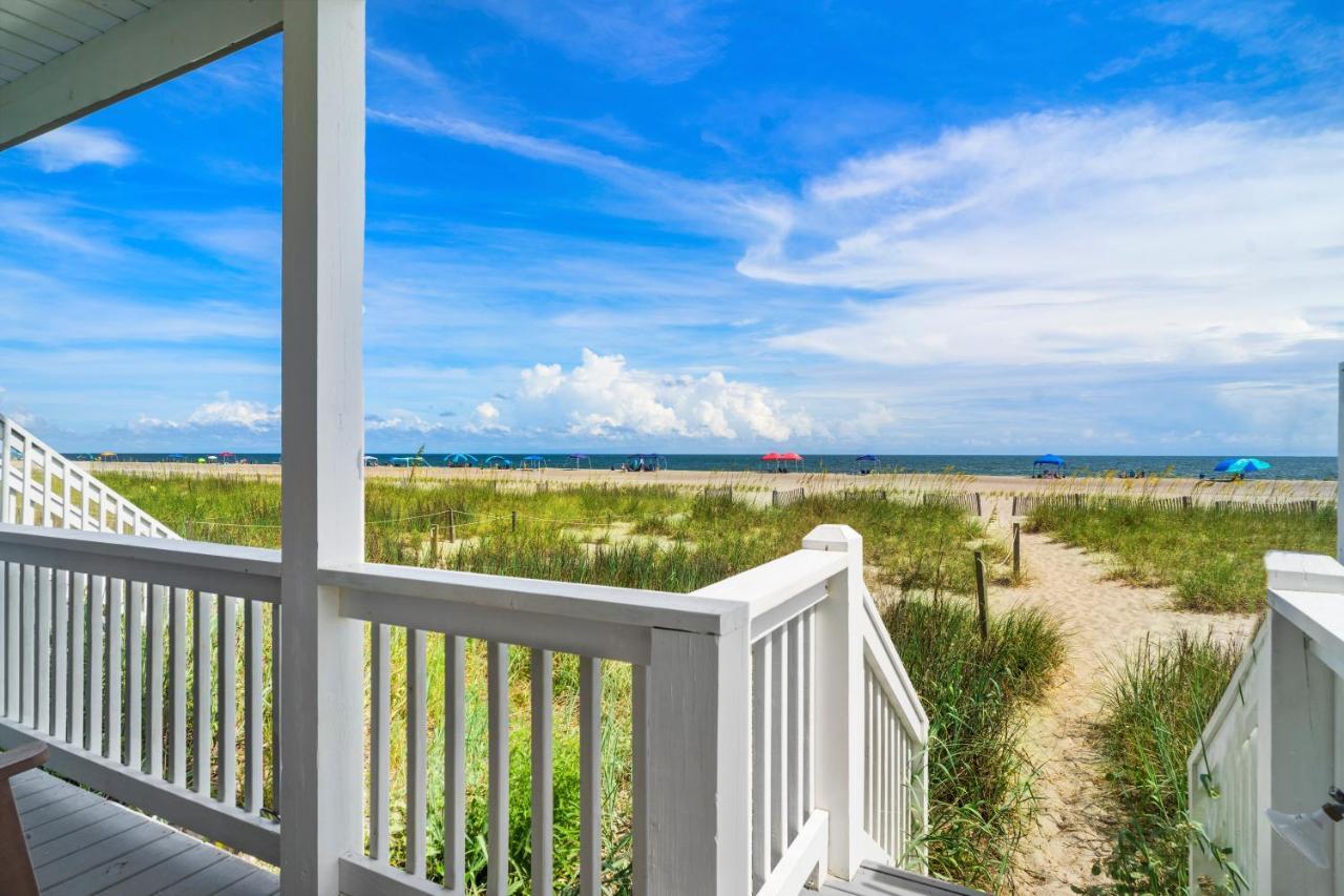 Vila Ocean Daze - Sleeps 22, Direct Oceanfront, Renovated May 2022 Holden Beach Exteriér fotografie