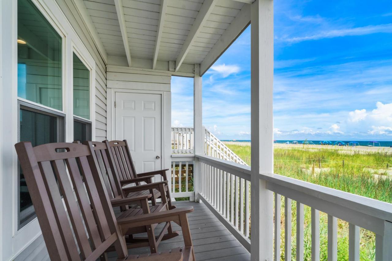 Vila Ocean Daze - Sleeps 22, Direct Oceanfront, Renovated May 2022 Holden Beach Exteriér fotografie