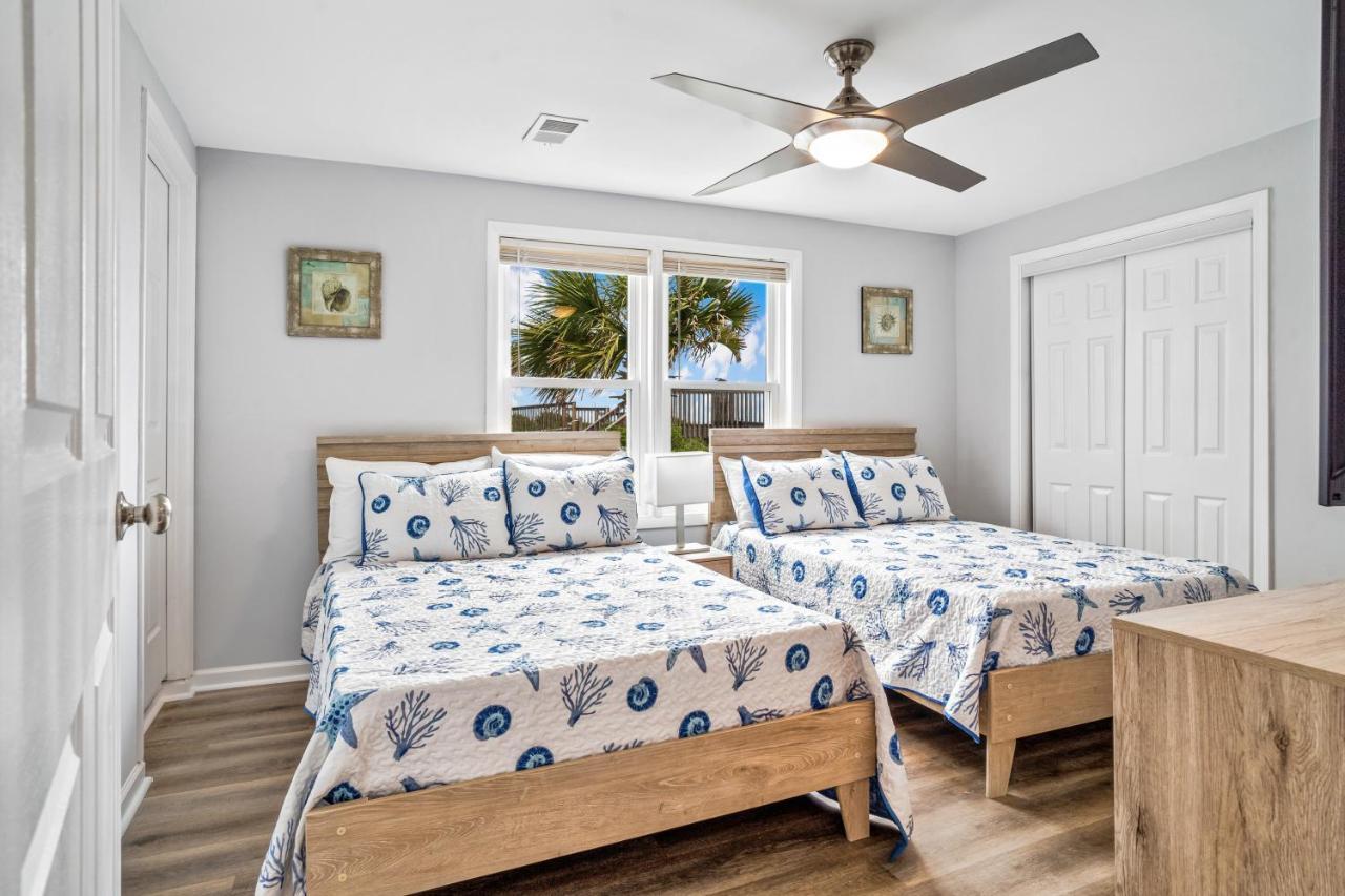 Vila Ocean Daze - Sleeps 22, Direct Oceanfront, Renovated May 2022 Holden Beach Exteriér fotografie