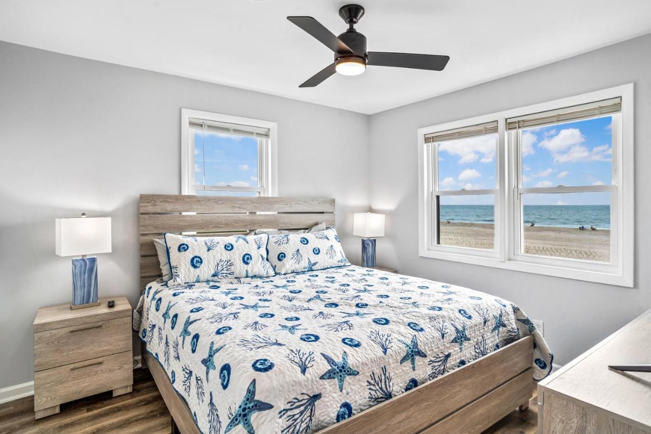 Vila Ocean Daze - Sleeps 22, Direct Oceanfront, Renovated May 2022 Holden Beach Exteriér fotografie